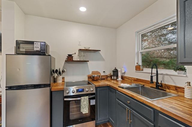 161 Ryner Rd., Hattiesburg, MS 39402