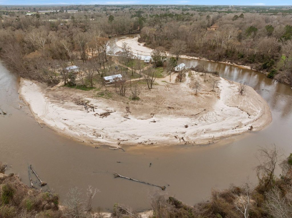 161 Ryner Rd., Hattiesburg, MS 39402