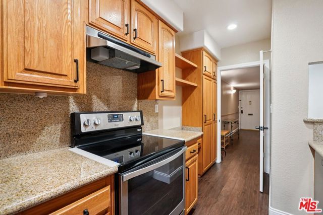 5845 Doverwood Drive 106, Culver City, CA 90230