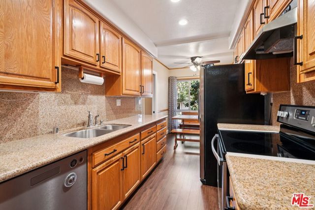 5845 Doverwood Drive 106, Culver City, CA 90230