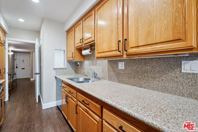 5845 Doverwood Drive 106, Culver City, CA 90230