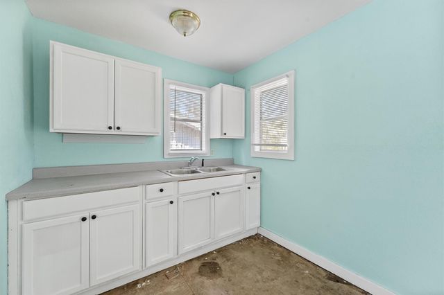 768 County Road 2870, Cleveland, TX 77327