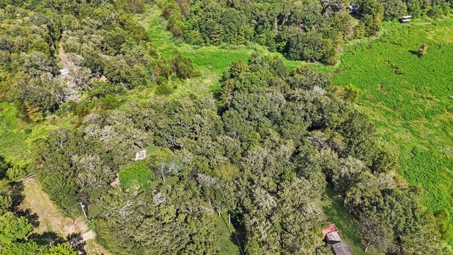 768 County Road 2870, Cleveland, TX 77327