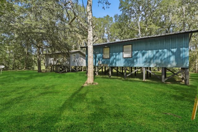 768 County Road 2870, Cleveland, TX 77327