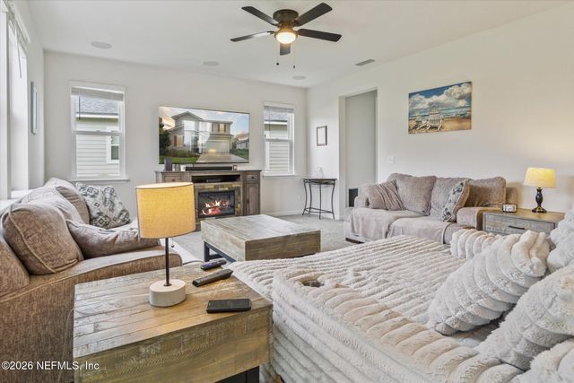 1977 AMBERLY Drive, Middleburg, FL 32068