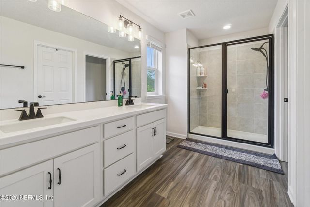 1977 AMBERLY Drive, Middleburg, FL 32068