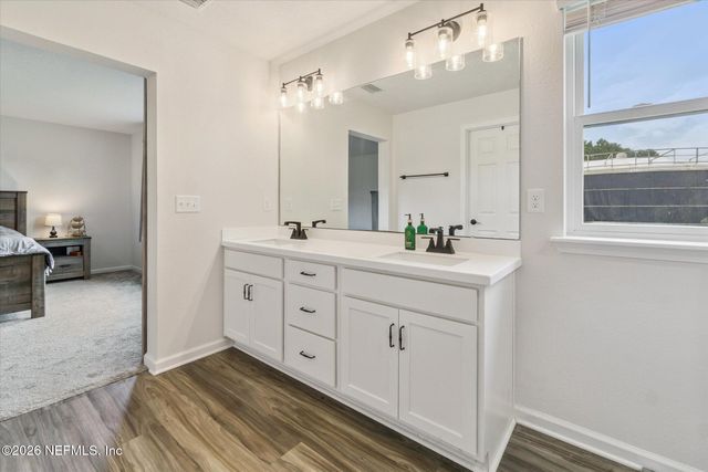 1977 AMBERLY Drive, Middleburg, FL 32068