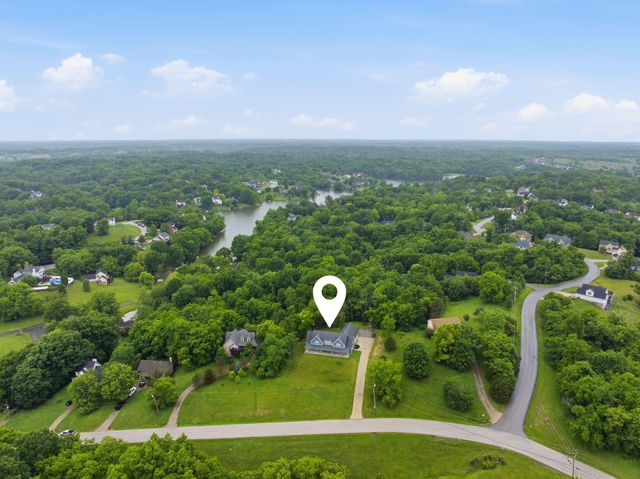 203 Mallard Point Drive, Georgetown, KY 40324