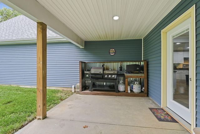 203 Mallard Point Drive, Georgetown, KY 40324