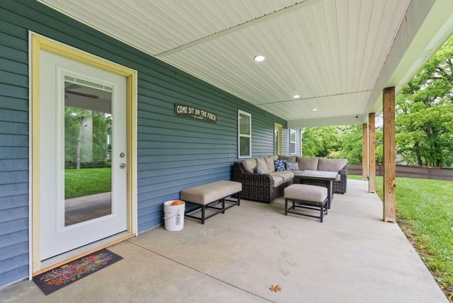 203 Mallard Point Drive, Georgetown, KY 40324