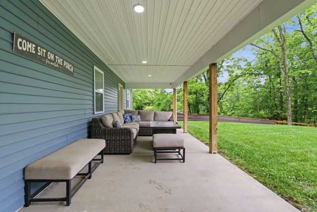 203 Mallard Point Drive, Georgetown, KY 40324