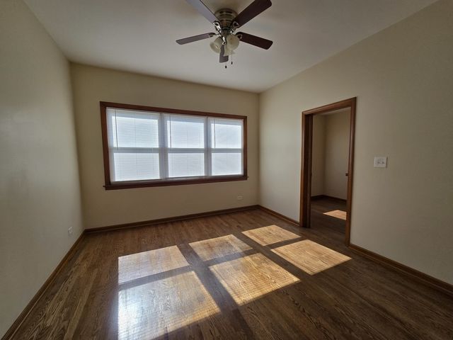 10653 S Mackinaw Avenue, Chicago, IL 60617