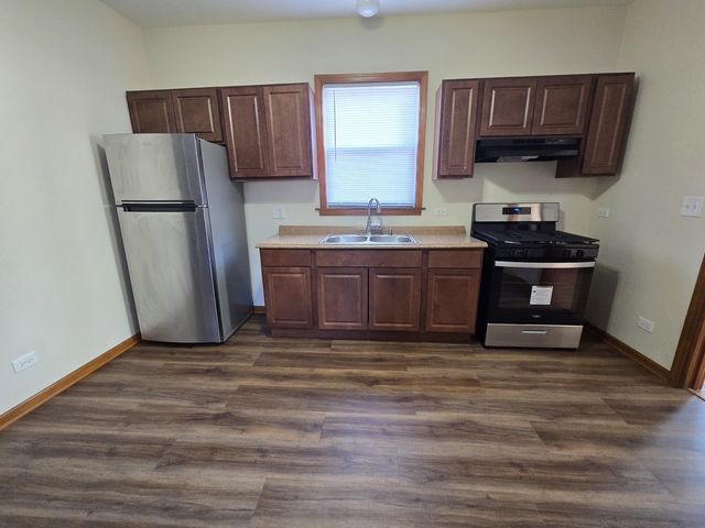 10653 S Mackinaw Avenue, Chicago, IL 60617