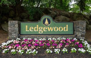 3 Ledgewood Way 6, Peabody, MA 01960