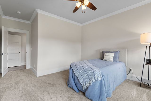 2304 Whitus Rd, Murfreesboro, TN 37128