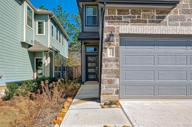 316 N Spotted Fern Drive, Montgomery, TX 77316