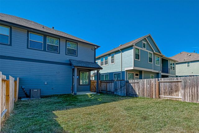 316 N Spotted Fern Drive, Montgomery, TX 77316