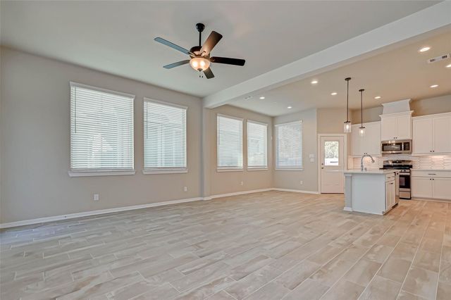 316 N Spotted Fern Drive, Montgomery, TX 77316