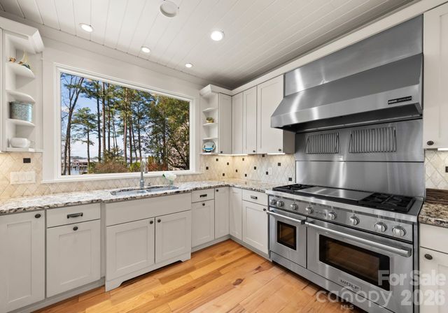 16208 Weatherly Way, Huntersville, NC 28078