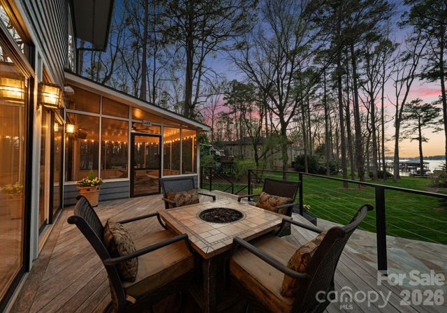 16208 Weatherly Way, Huntersville, NC 28078