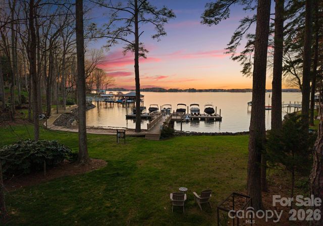 16208 Weatherly Way, Huntersville, NC 28078