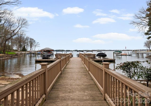 16208 Weatherly Way, Huntersville, NC 28078