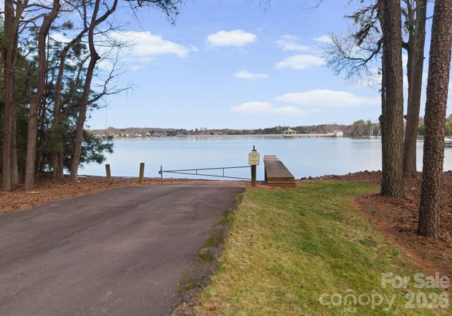 16208 Weatherly Way, Huntersville, NC 28078