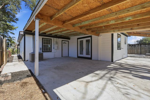 2716 Windsor Lane, Pasadena, TX 77506