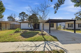 2716 Windsor Lane, Pasadena, TX 77506