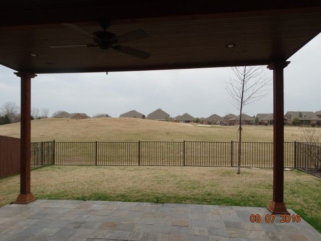 924 Eagle Creek Trail, Mckinney, TX 75072