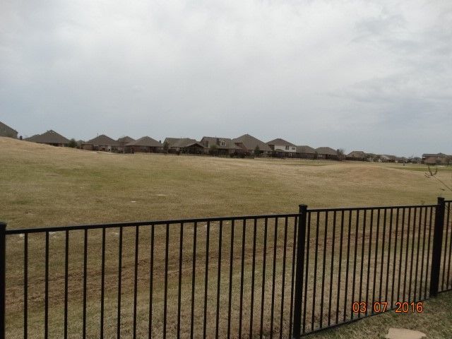 924 Eagle Creek Trail, Mckinney, TX 75072