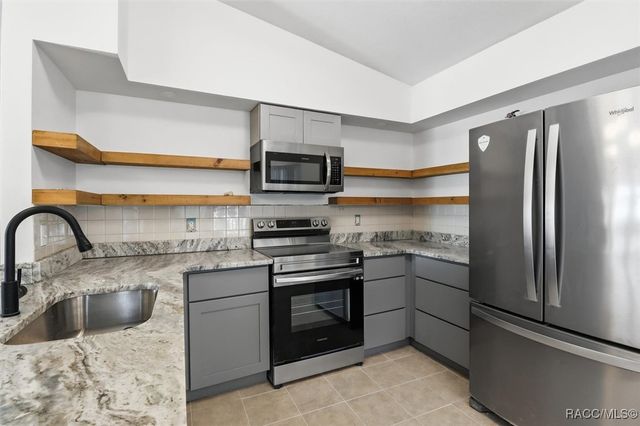 4100 Eagles nest Point, Crystal River, FL 34428