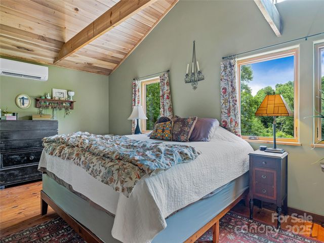 3151 Lumptown Road, Marshall, NC 28753