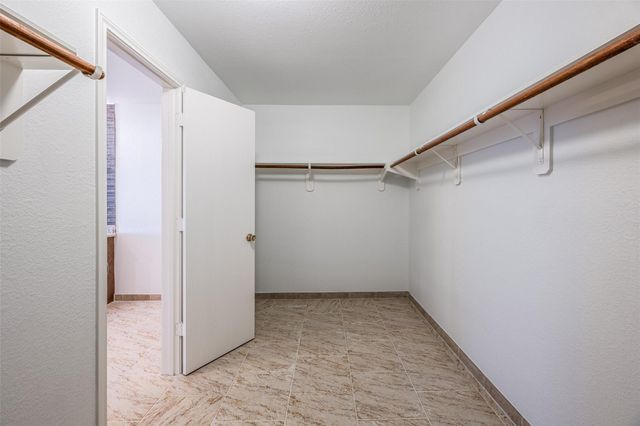 19827 Rustic Lake Ln Lane, Cypress, TX 77433