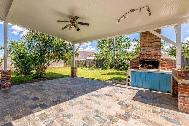 19827 Rustic Lake Ln Lane, Cypress, TX 77433