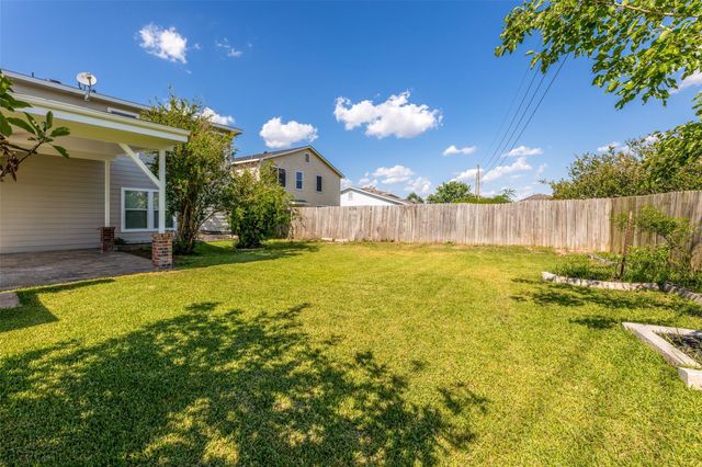 19827 Rustic Lake Ln Lane, Cypress, TX 77433