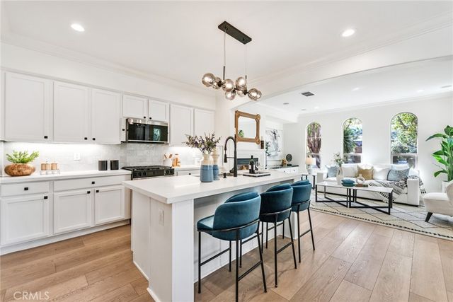 100 Alhambra, Irvine, CA 92620