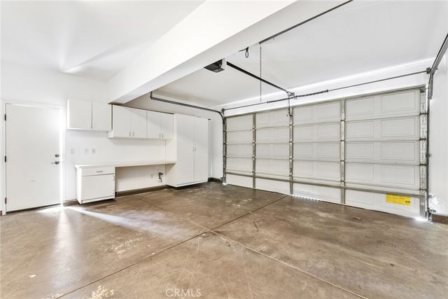 100 Alhambra, Irvine, CA 92620