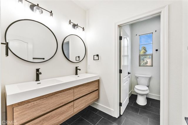 100 Alhambra, Irvine, CA 92620