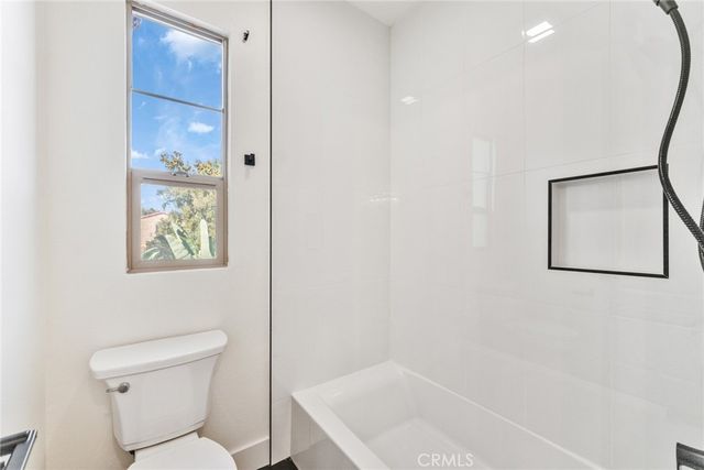 100 Alhambra, Irvine, CA 92620