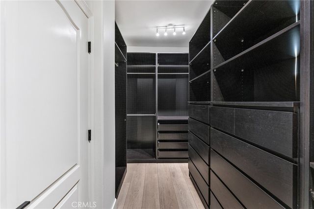 100 Alhambra, Irvine, CA 92620
