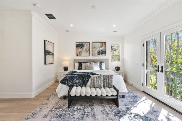 100 Alhambra, Irvine, CA 92620
