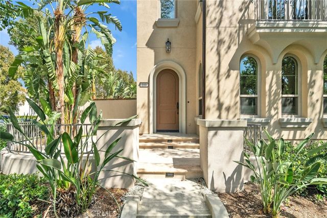 100 Alhambra, Irvine, CA 92620