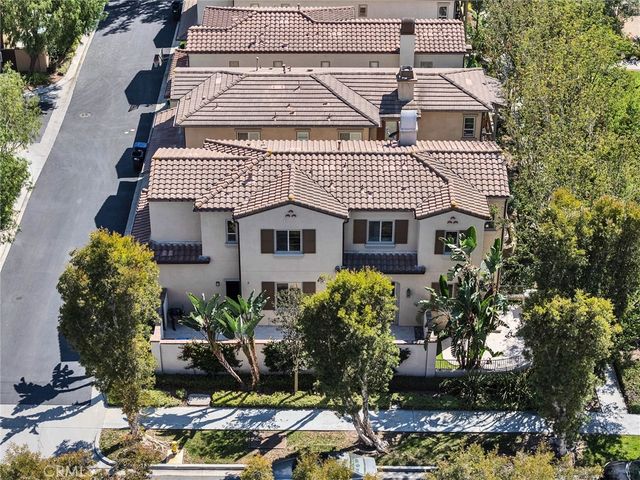 100 Alhambra, Irvine, CA 92620
