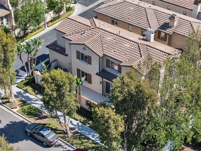 100 Alhambra, Irvine, CA 92620