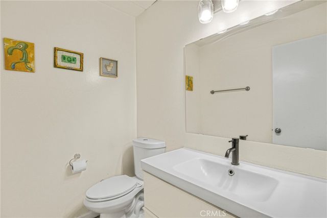 7300 Lennox J5, Van Nuys, CA 91405
