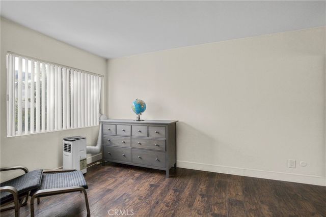 7300 Lennox J5, Van Nuys, CA 91405