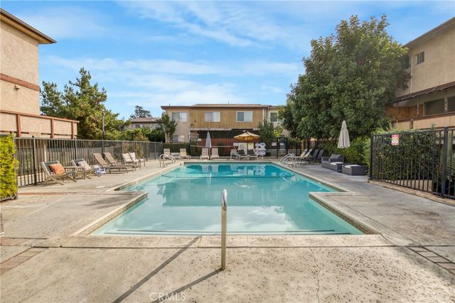 7300 Lennox J5, Van Nuys, CA 91405