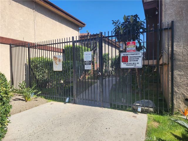 7300 Lennox J5, Van Nuys, CA 91405