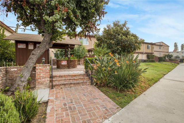 7300 Lennox J5, Van Nuys, CA 91405